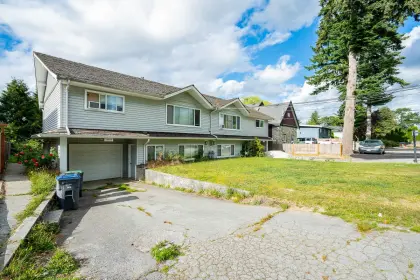 13037 107a Avenue, Surrey, BC, Surrey — Duplex for sale