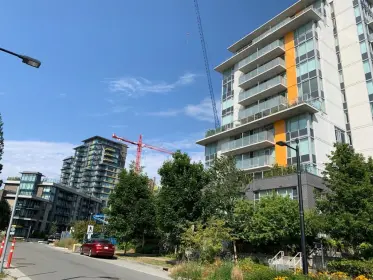 205 9025 Highland Court, Burnaby, BC, Burnaby — Apartment/Condo for sale