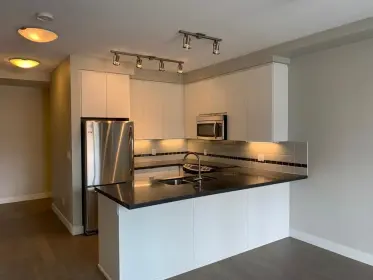 205 9025 Highland Court, Burnaby, BC, Burnaby — Apartment/Condo for sale