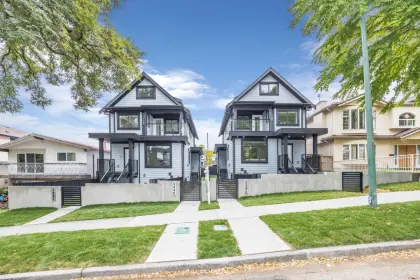 3436 E 4th Avenue, Vancouver, BC, Vancouver — Half Duplex for sale