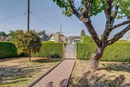 2940 W 8th Avenue, Vancouver, BC, Vancouver — Half Duplex for sale