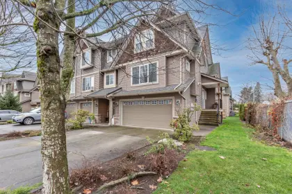 8 8825 Elm Drive, Chilliwack, BC, Chilliwack — Townhouse for sale
