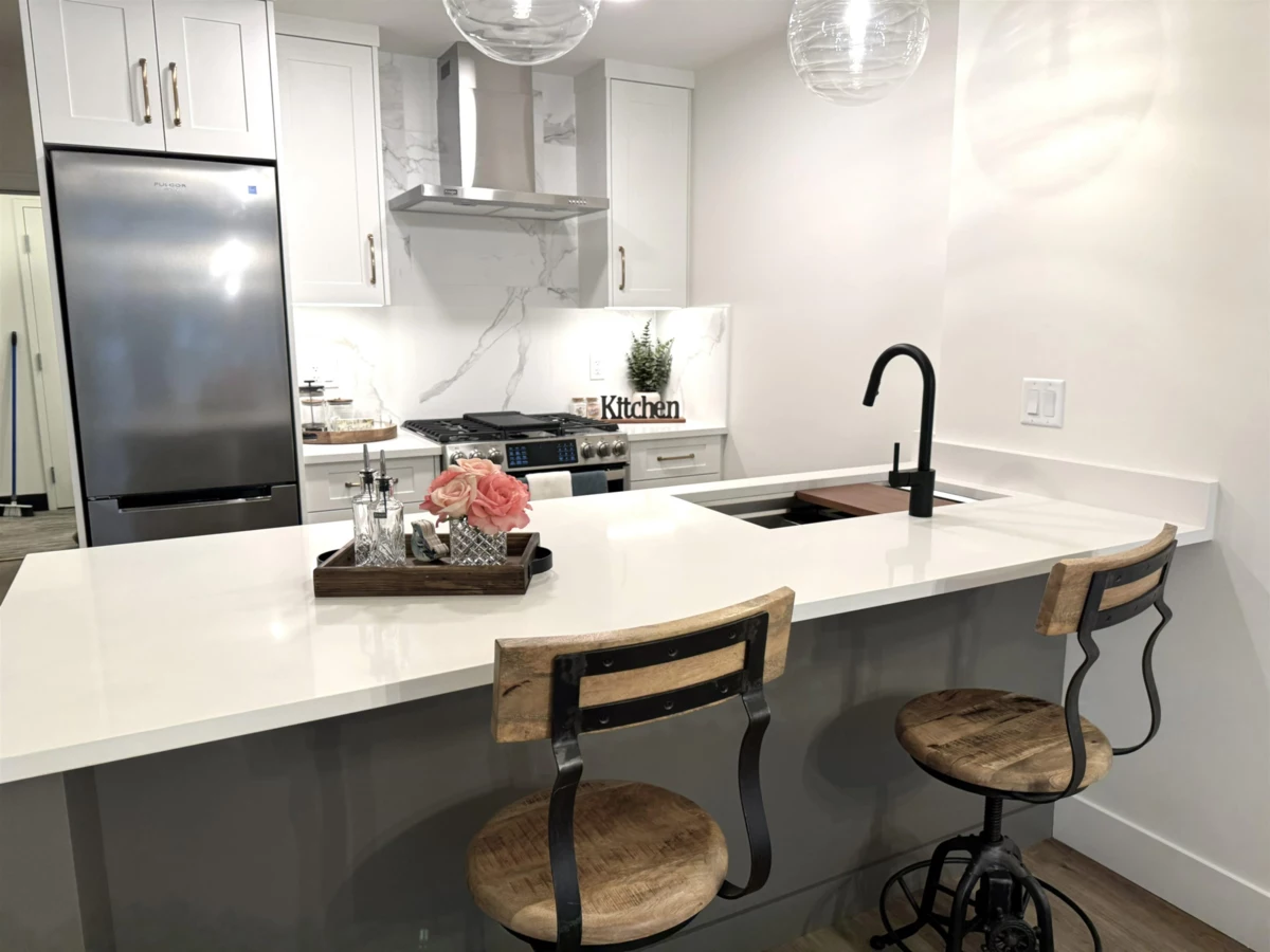 Bedroom 2 Photo of 308 120 Esplanade Avenue, Harrison Hot Springs, BC