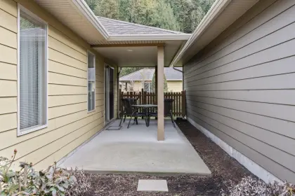 186 46000 Thomas Road, Chilliwack, BC, Chilliwack — Single Family Residence for sale