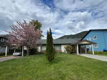 1558 Eagle Run Drive, Squamish, BC, Squamish — Single Family Residence for sale