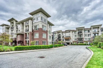 121 3192 Gladwin Road, Abbotsford, BC, Abbotsford — Apartment/Condo for sale