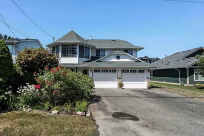 45563 Spruce Drive, Chilliwack, BC, Chilliwack — Single Family Residence for sale