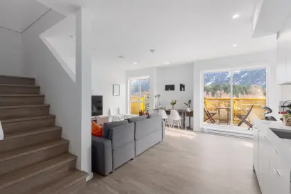 302 37762 Third Avenue, Squamish, BC, Squamish — Townhouse for sale
