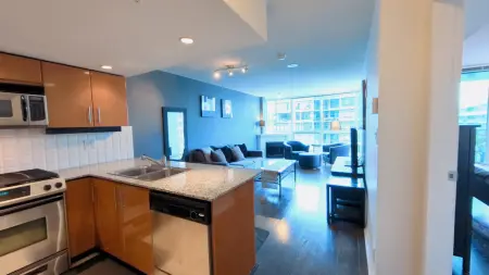 805 188 E Esplanade, North Vancouver, BC, North vancouver — Apartment/Condo for sale