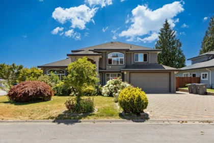 15696 82a Avenue, Surrey, BC, Surrey — Single Family Residence for sale