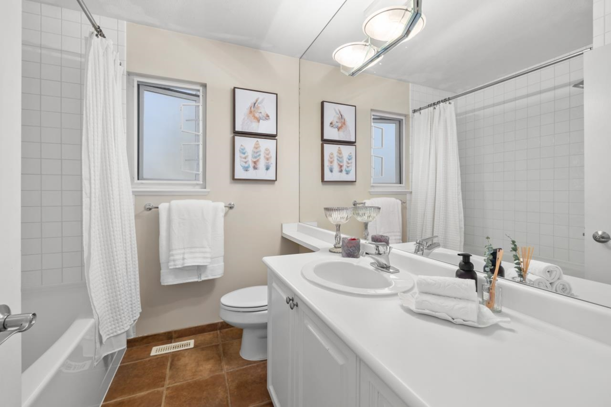 Outdoor Patio Photo of 5401 West Vista Court, West Vancouver, BC