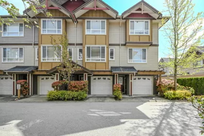 32 7088 191 Street, Surrey, BC, Surrey — Townhouse for sale