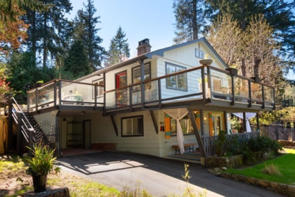407 Cardena Drive, Bowen Island, BC, Bowen Island — Single Family Residence for sale