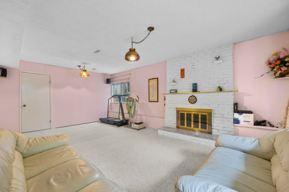 Basement Recreation Room Photo of 919 E 39th Avenue, Vancouver, BC