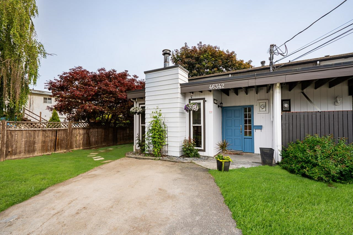 Exterior Front Photo of 2 46338 Mccaffrey Boulevard, Chilliwack, BC