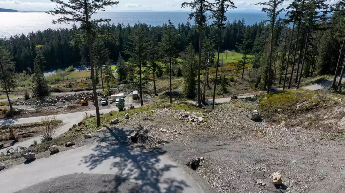 Bedroom 4 Photo of 814 Mcintosh Lane, Bowen Island, BC