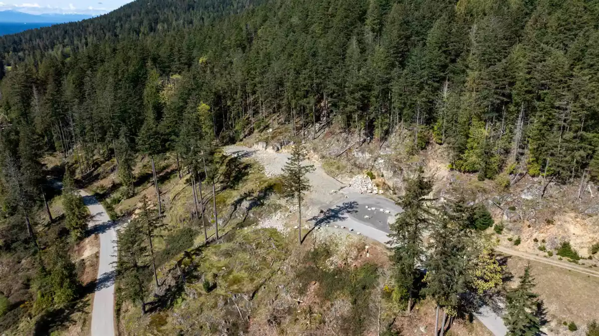 Entry Foyer Photo of 814 Mcintosh Lane, Bowen Island, BC