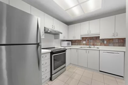 112 7840 Moffatt Road, Richmond, BC, Richmond — Apartment/Condo for sale