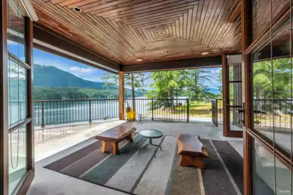 Garden / Landscaping Photo of 15781 East Egmont Shoreline, Egmont, BC