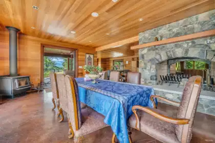 Kitchen Island Photo of 15781 East Egmont Shoreline, Egmont, BC