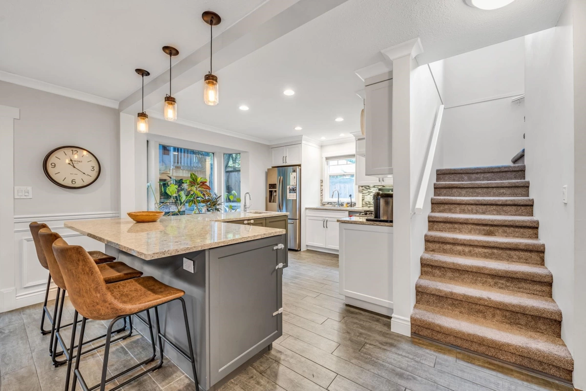 Family Room Photo of 333 Blair Avenue, New Westminster, BC