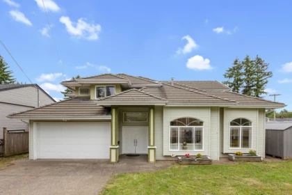 12291 100 Avenue, Surrey, BC, Surrey — Half Duplex for sale