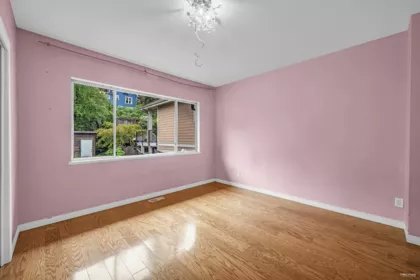 Hallway Photo of 2705 Henry Street, Port Moody, BC