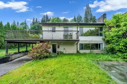 Loft / Bonus Room Photo of 2705 Henry Street, Port Moody, BC
