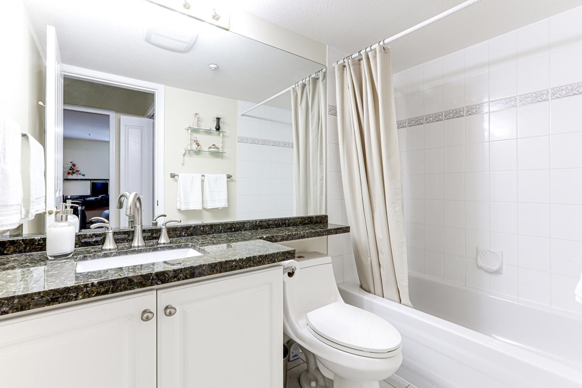 Entry Foyer Photo of A204 1258 Hunter Road, Delta, BC