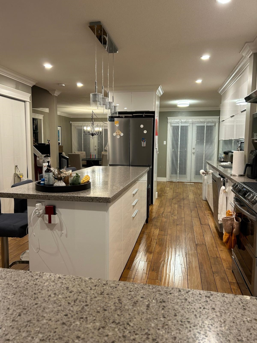 Primary Bathroom Photo of 10690 Hollybank Drive, Richmond, BC