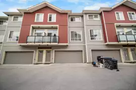 MLS R3035600