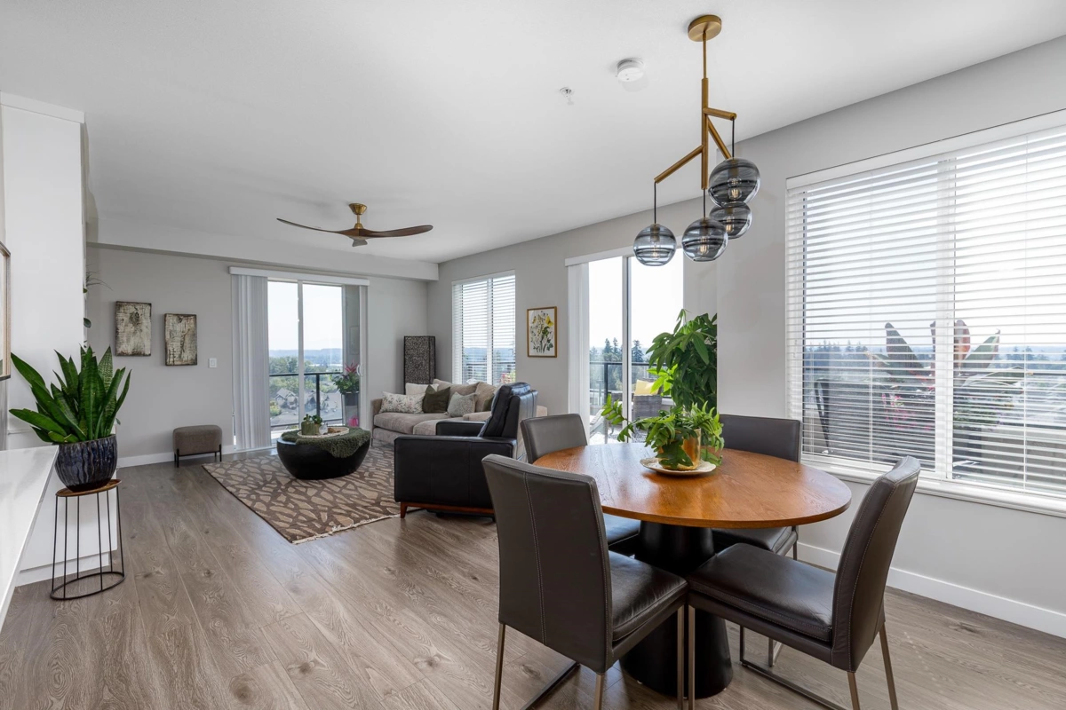 Dining Area Photo of 501 20826 72 Avenue, Langley, BC