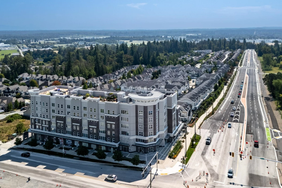 Exterior Front Photo of 501 20826 72 Avenue, Langley, BC