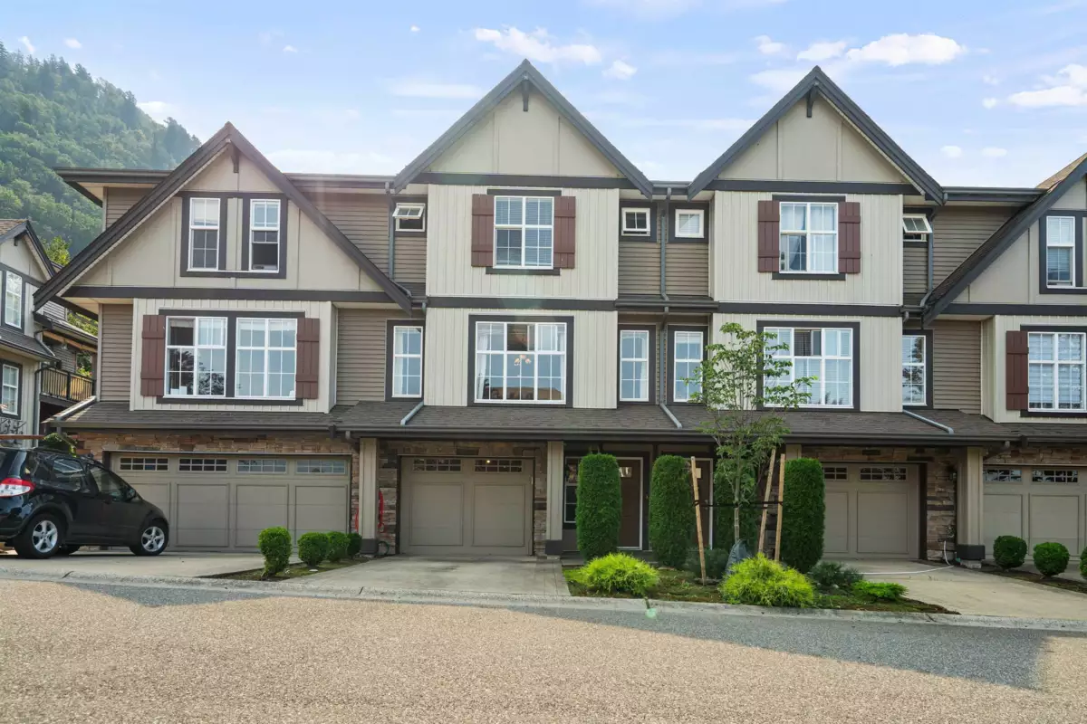 Exterior Front Photo of 7 5900 Jinkerson Road, Chilliwack, BC