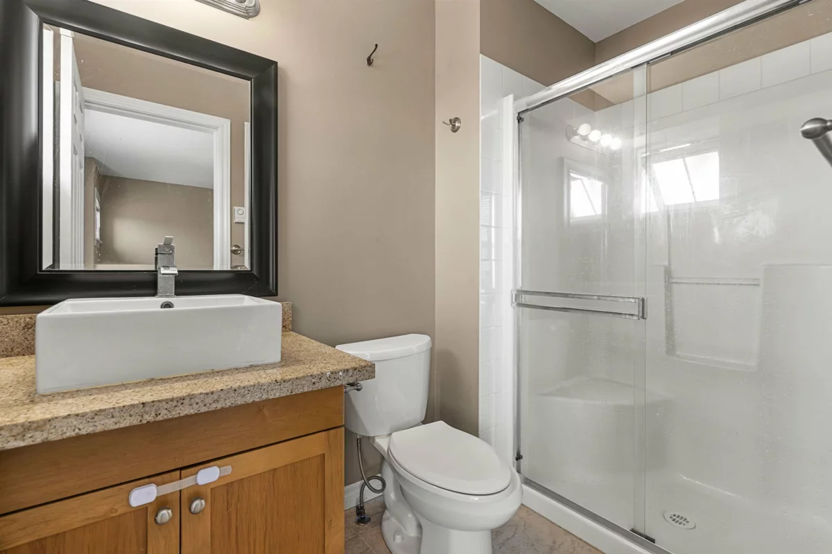 Garage Interior Photo of 7 5900 Jinkerson Road, Chilliwack, BC