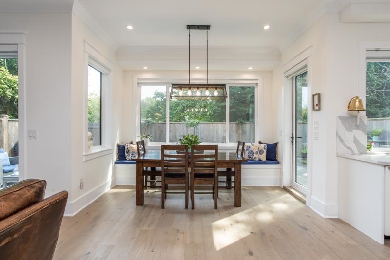 Kitchen Island Photo of 11240 Schooner Court, Richmond, BC