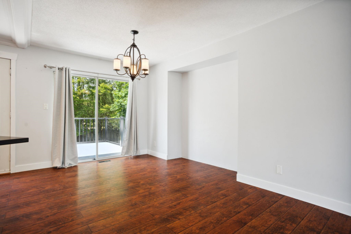 Primary Bathroom Photo of 11943 249 Street, Maple Ridge, BC