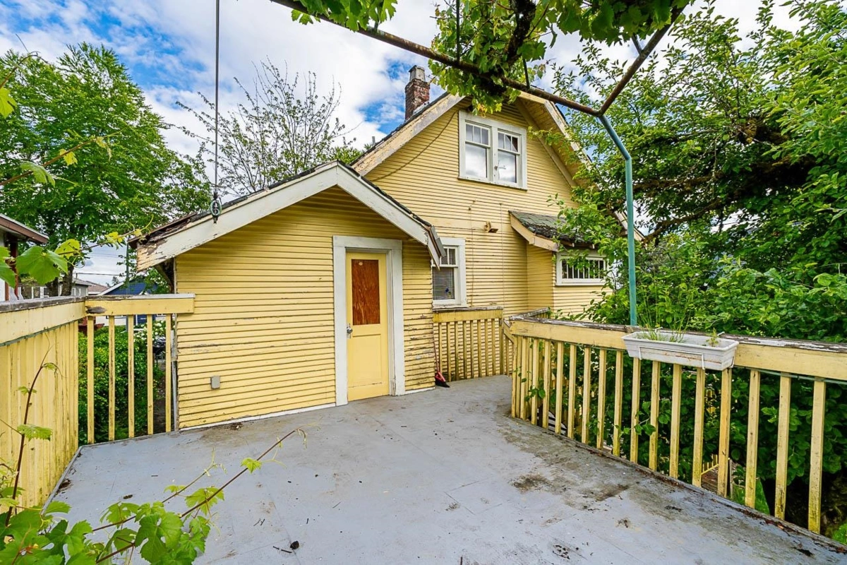 Aerial View of 7386 Humphries Avenue, Burnaby, BC