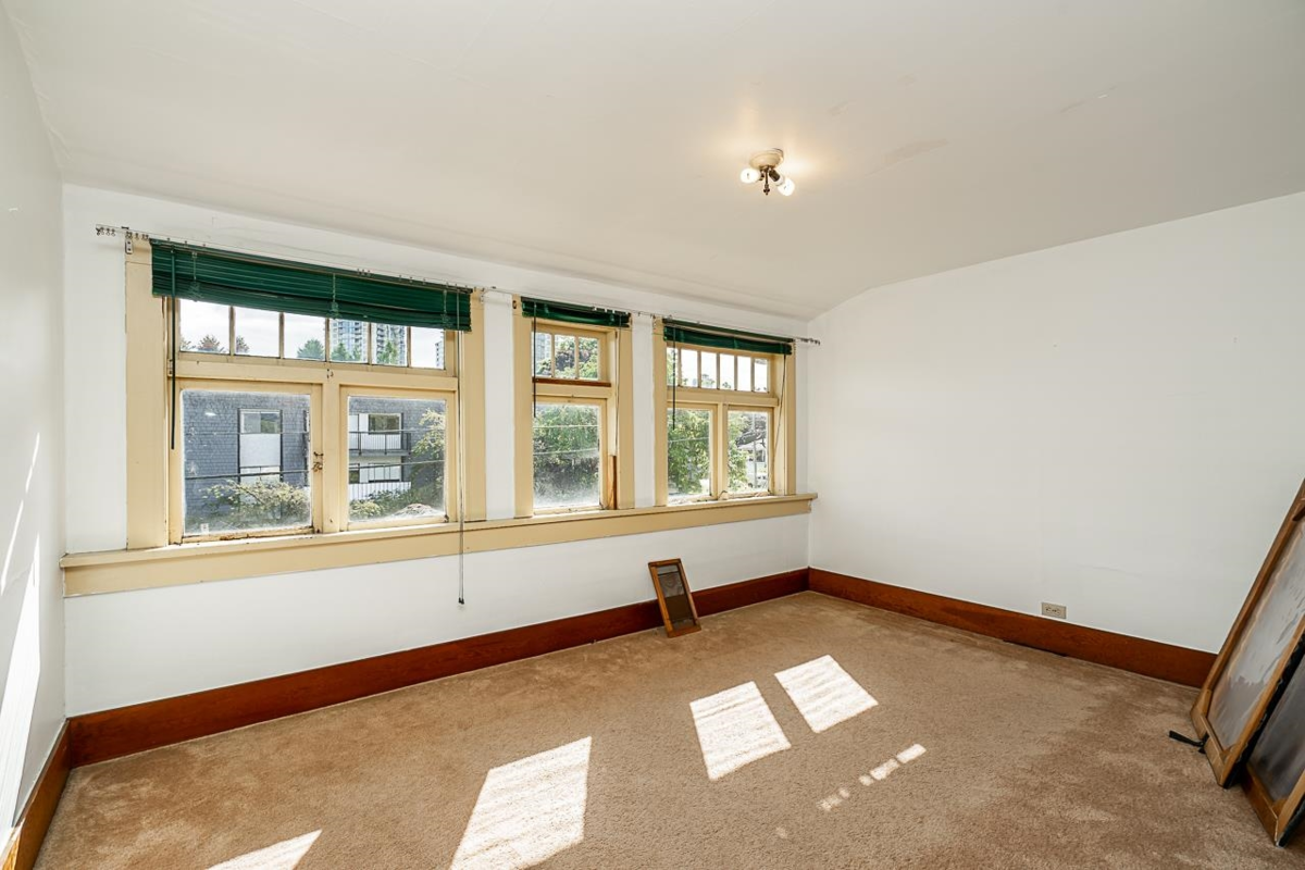 Mudroom Photo of 7386 Humphries Avenue, Burnaby, BC