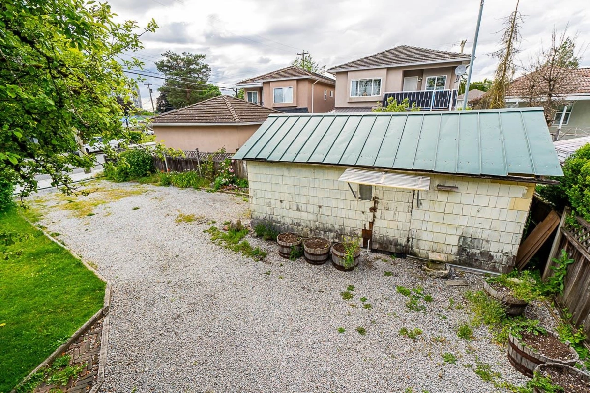 Outdoor Kitchen Photo of 7386 Humphries Avenue, Burnaby, BC
