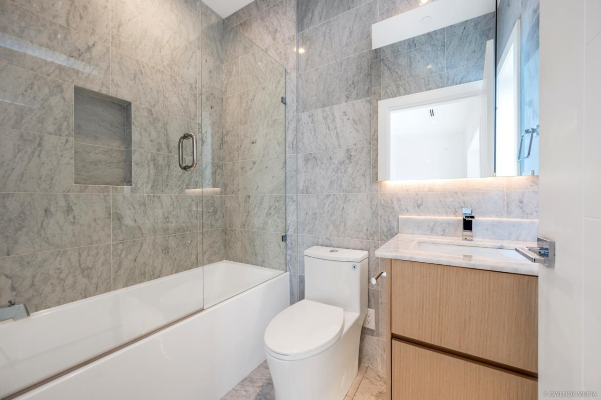 Walk-In Closet Photo of 1319 E 62nd Street, Vancouver, BC