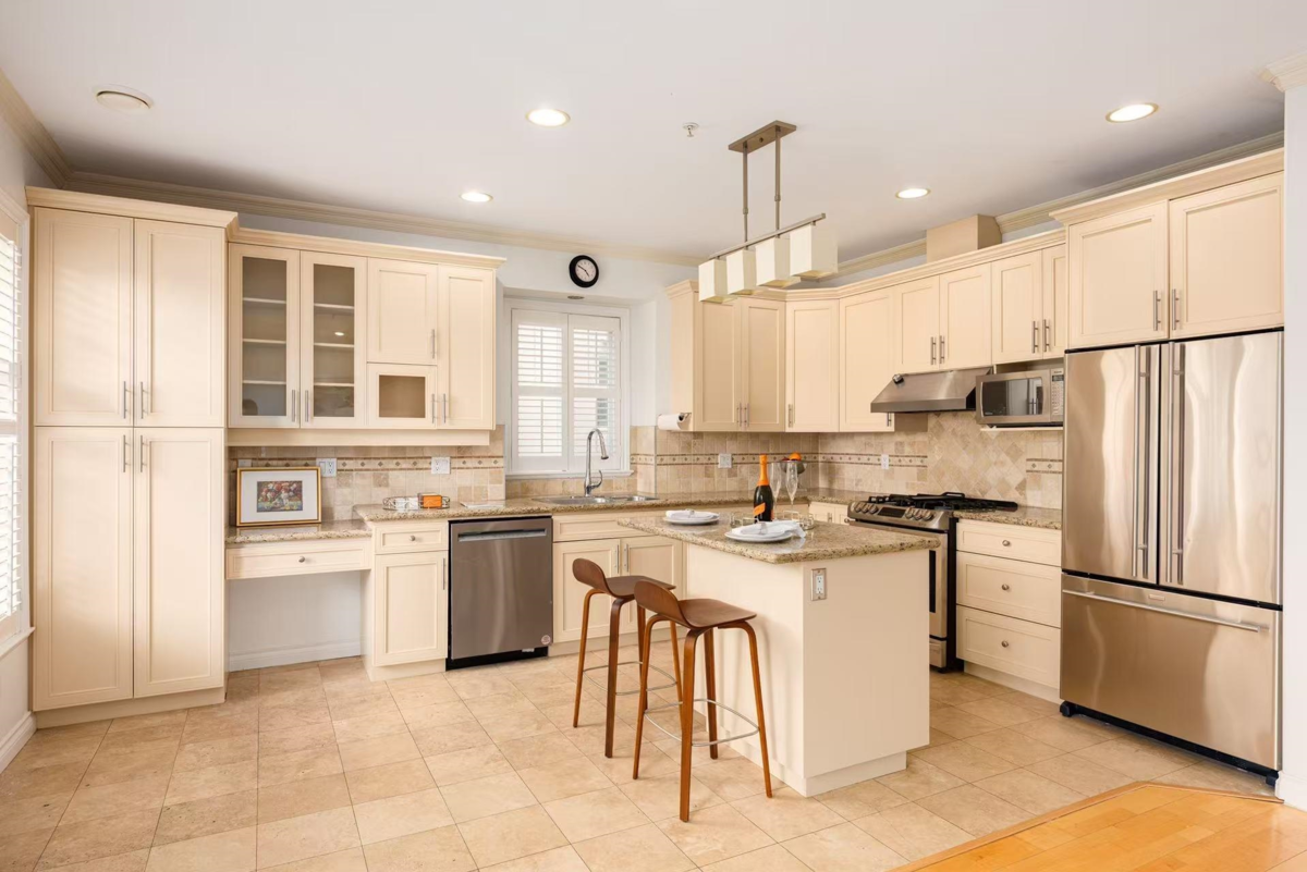 Bedroom 2 Photo of 2818 W 19th Avenue, Vancouver, BC