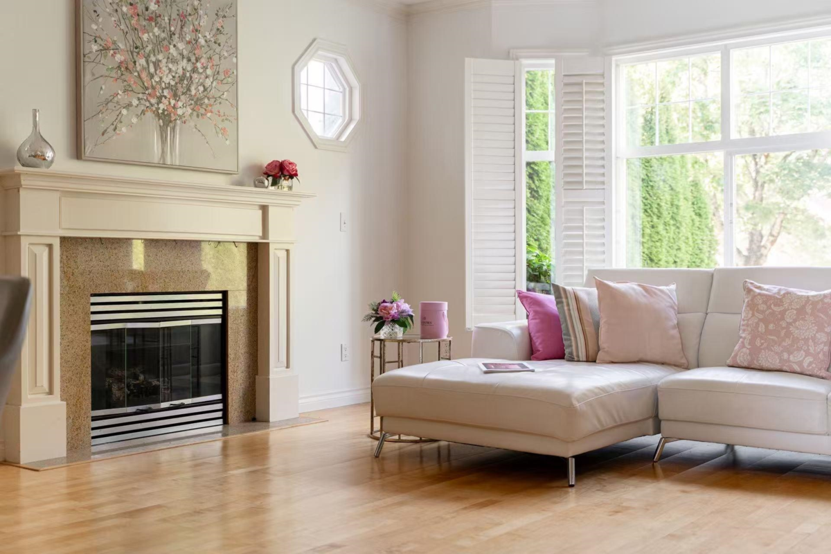 Living Room Photo of 2818 W 19th Avenue, Vancouver, BC
