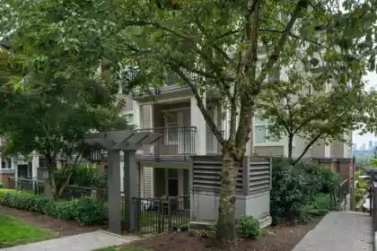 206 4768 Brentwood Drive, Burnaby, BC, Burnaby — Apartment/Condo for sale