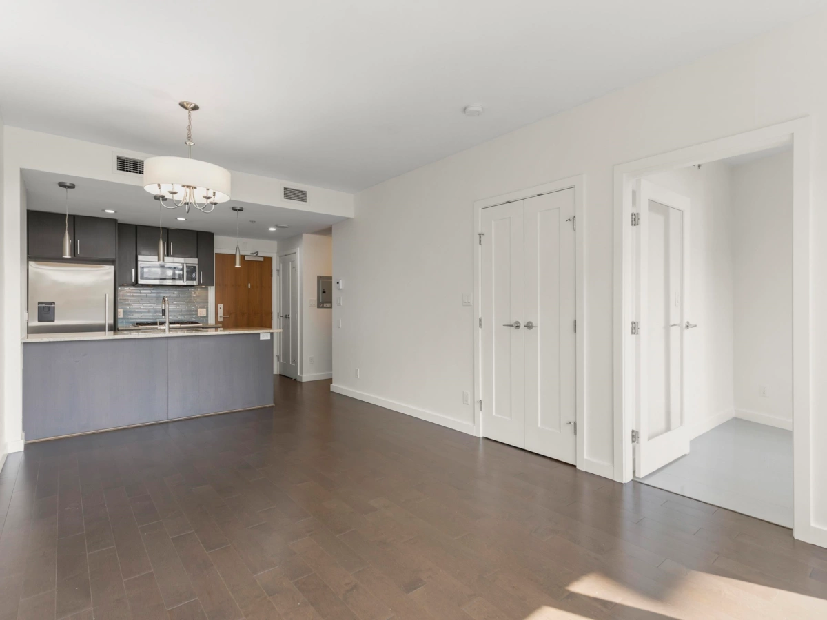 Primary Bathroom Photo of 608 38 W 1st Avenue, Vancouver, BC