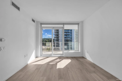 804 3833 Evergreen Place, Burnaby, BC, Burnaby — Apartment/Condo for sale