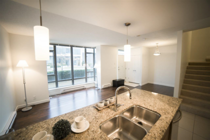 3 7360 Elmbridge Way, Richmond, BC, Richmond — Townhouse for sale
