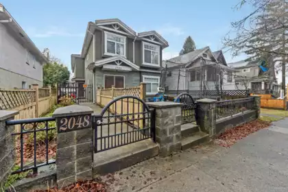 2048 E 1st Avenue, Vancouver, BC, Vancouver — Half Duplex for sale