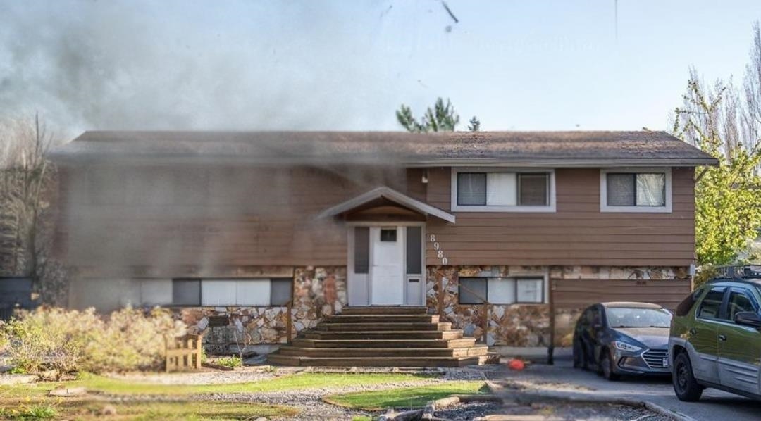 Kitchen Island Photo of 8980 146a Street, Surrey, BC