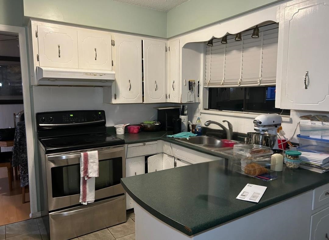 Pantry Photo of 8980 146a Street, Surrey, BC